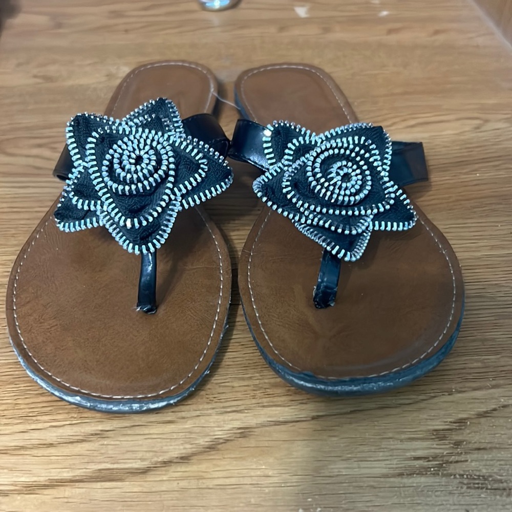 8.5 black flip flop